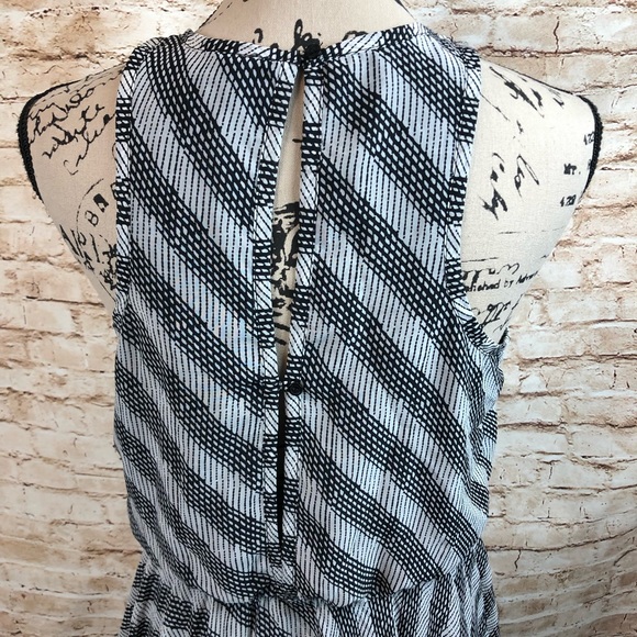 Ecote’ Handkerchief Hem Sleeveless Dress Medium - Picture 6 of 7